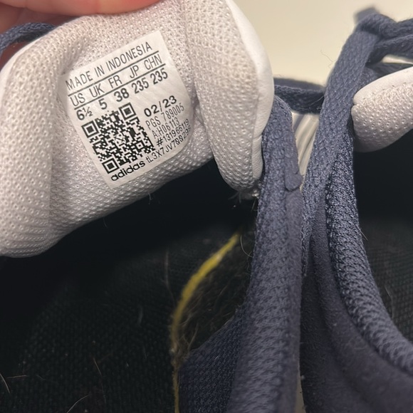 Adidas Dark Blue and White Classic Sneakers - Picture 5 of 6